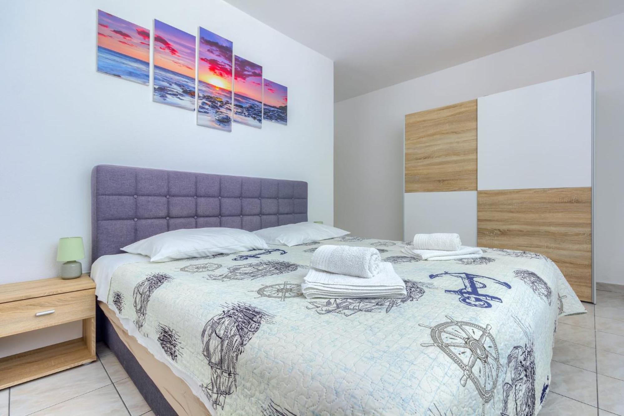 Ann Apartment Marina Luaran gambar