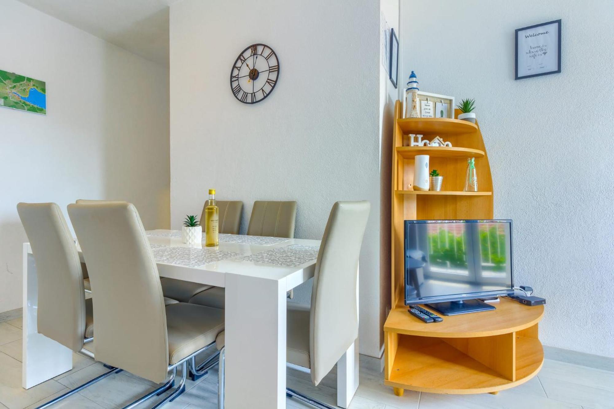 Ann Apartment Marina Luaran gambar